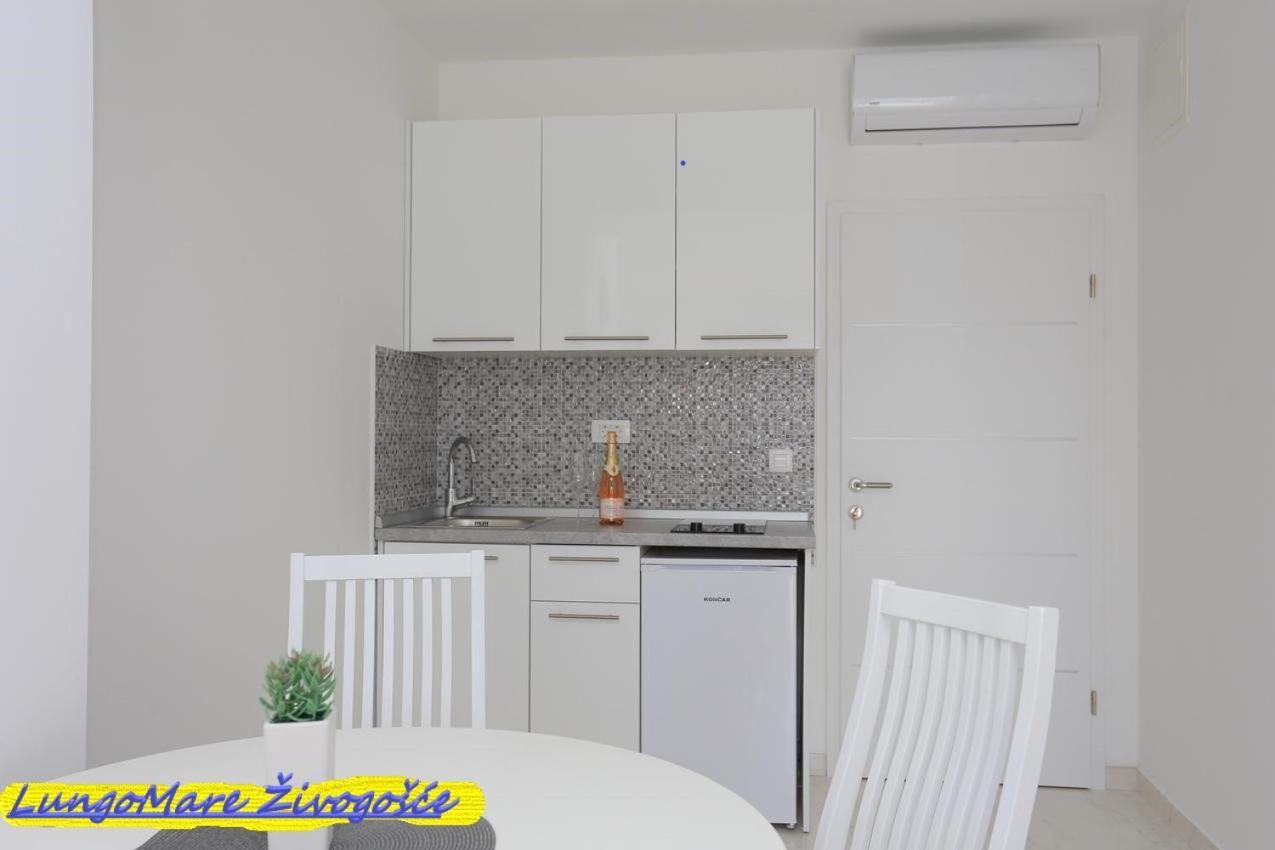 Apartmants Villa Lungo Mare Živogošće Eksteriør bilde