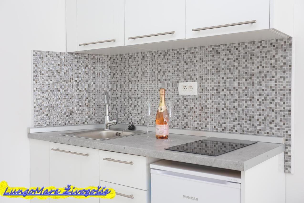 Apartmants Villa Lungo Mare Živogošće Eksteriør bilde