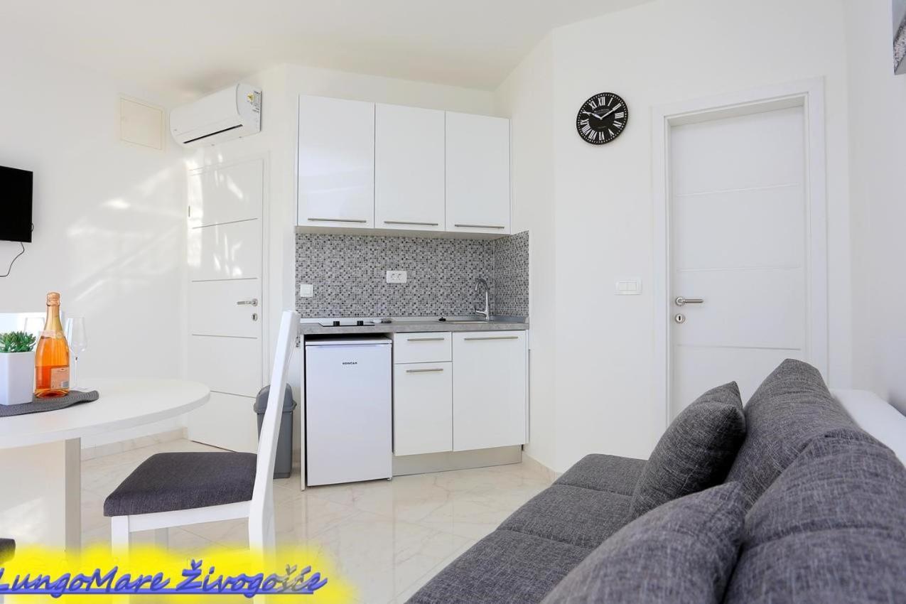 Apartmants Villa Lungo Mare Živogošće Eksteriør bilde